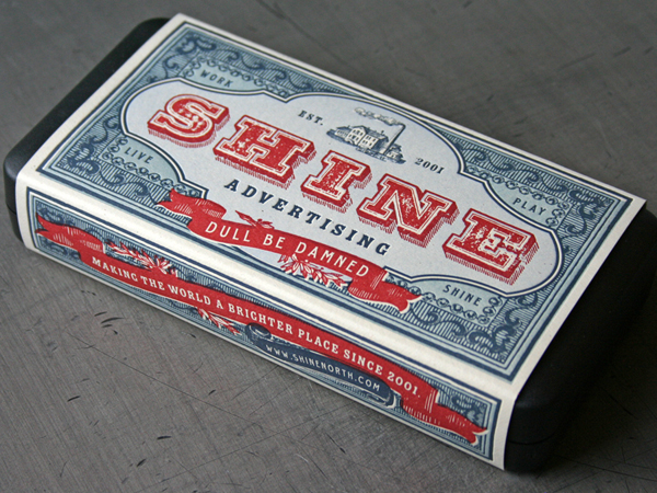 _0000_shine_advertising_flashlight_box