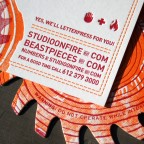 _0004_paper_blade_punch_out_business_cards_contact